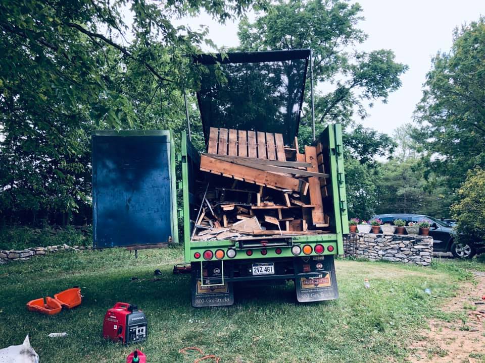Deck demolition and cleanup Photos JusJunk Services in White Post